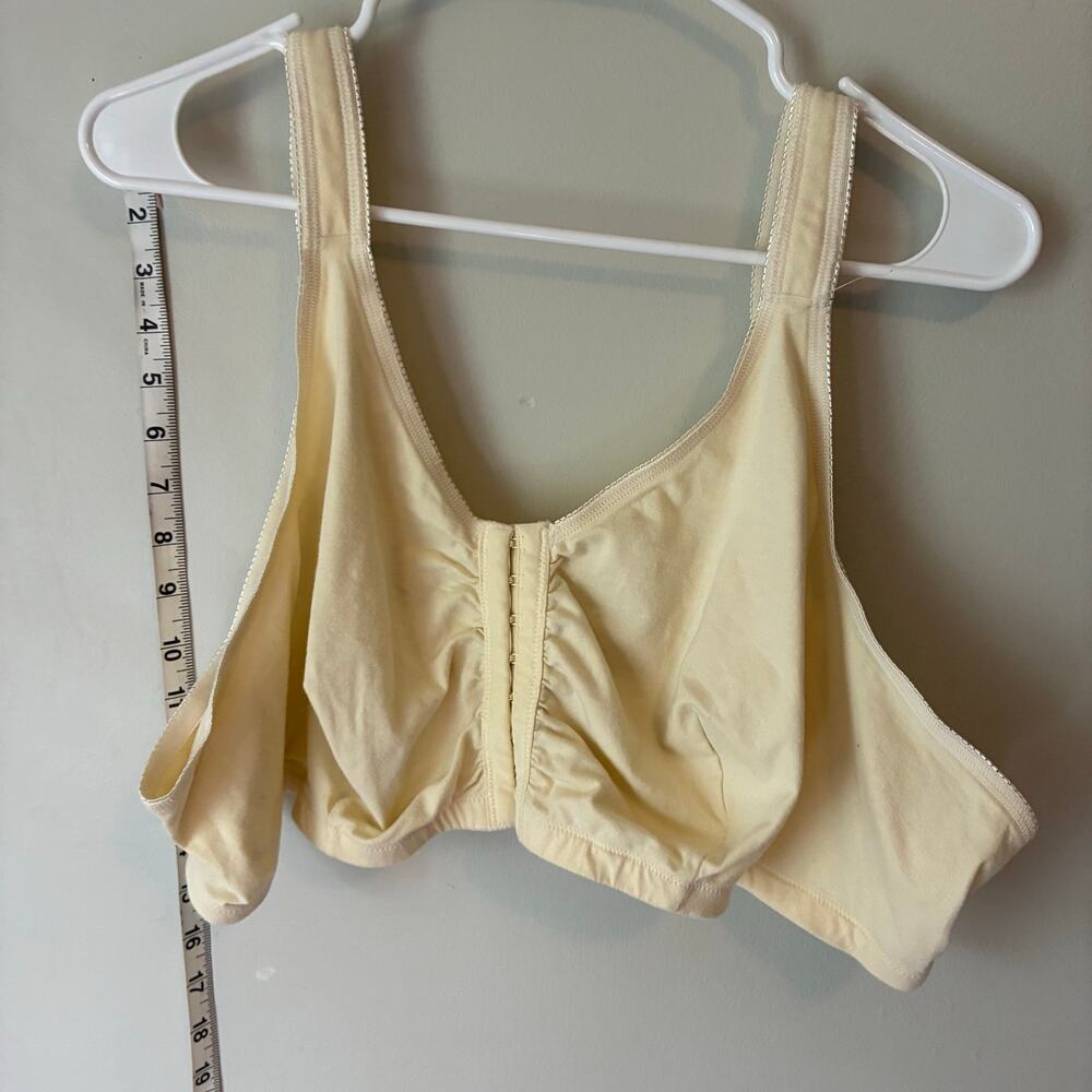 Leading Lady Bra Womens 56 A/B Front Close Cotton Wirefree Sleep Plus Cream Ecru